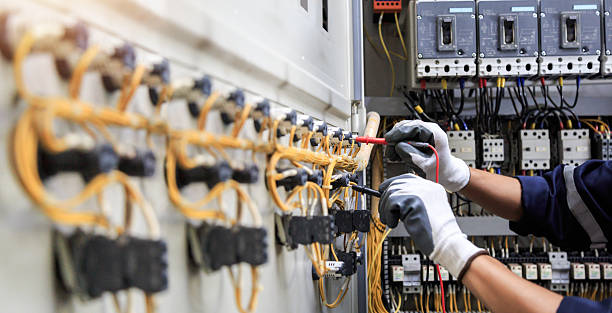 Professional Electrician technician working in Teague, TX